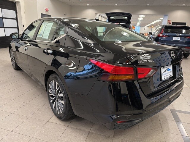 2024 Nissan Altima 2.5 SV photo 4