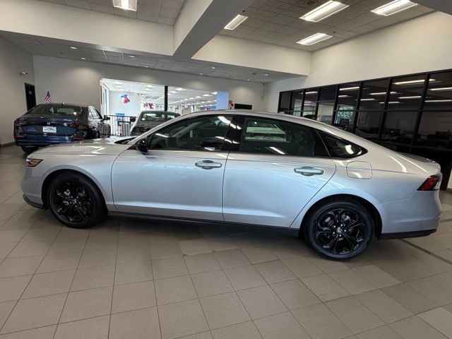 2025 Honda Accord SE - Photo 5