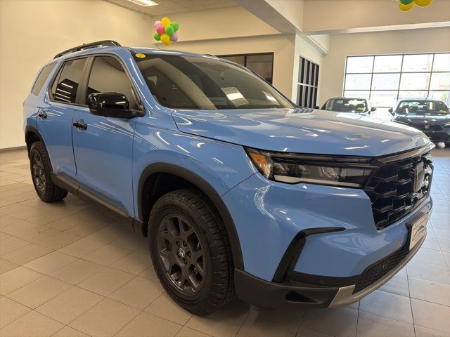 2024 Honda Pilot TrailSport AWD's photo
