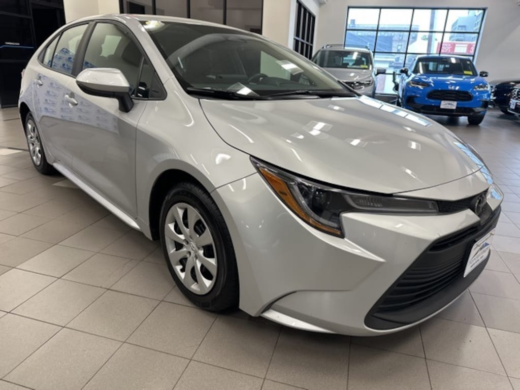 Used 2023 Toyota Corolla LE Sedan