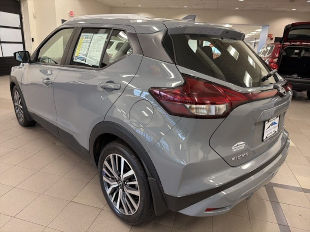 Used 2023 Nissan Kicks SV SUV