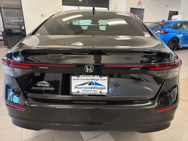 2023 Honda Accord EX - Photo 17