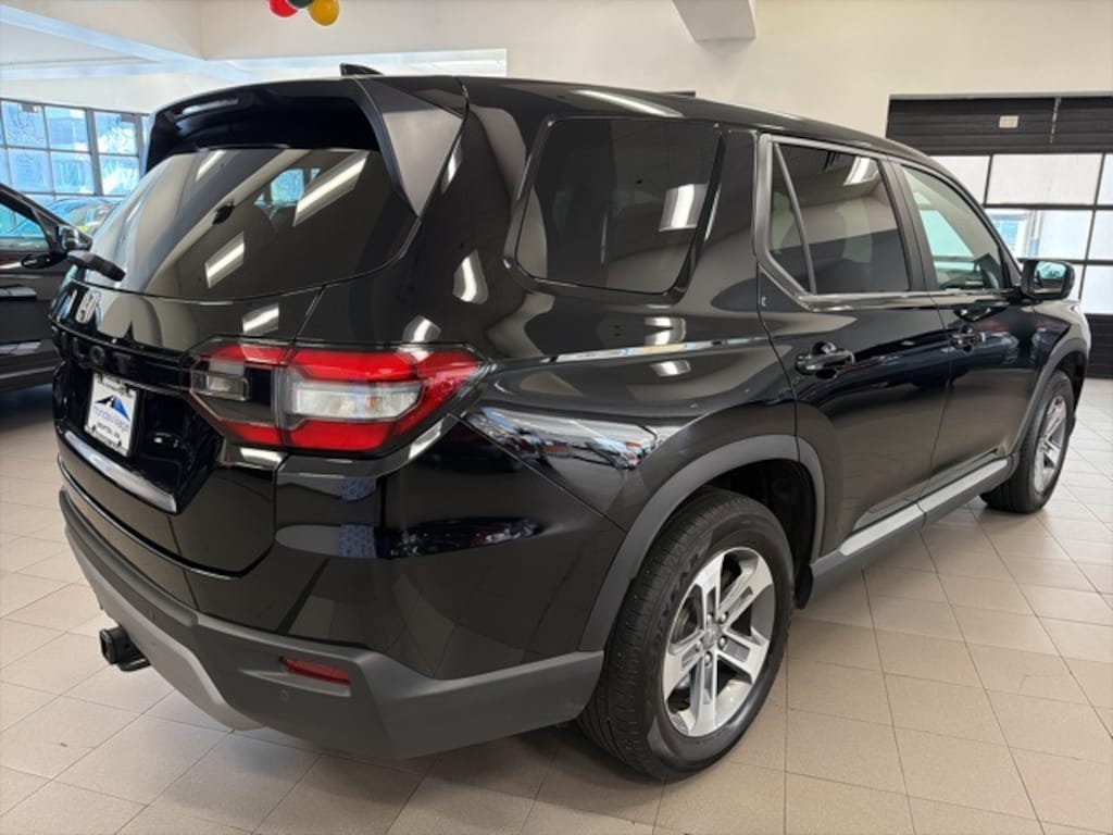 Certified 2023 Honda Pilot EX-L 8 Passenger SUV