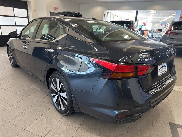 2022 Nissan Altima 2.5 SV photo 4