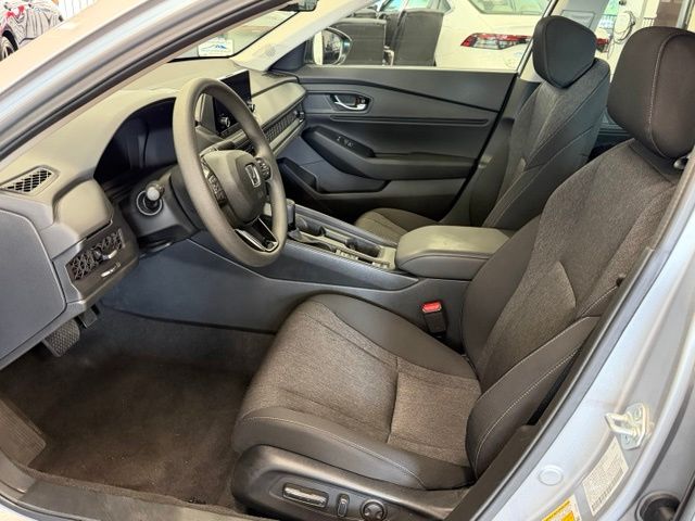 2025 Honda Accord SE - Photo 8