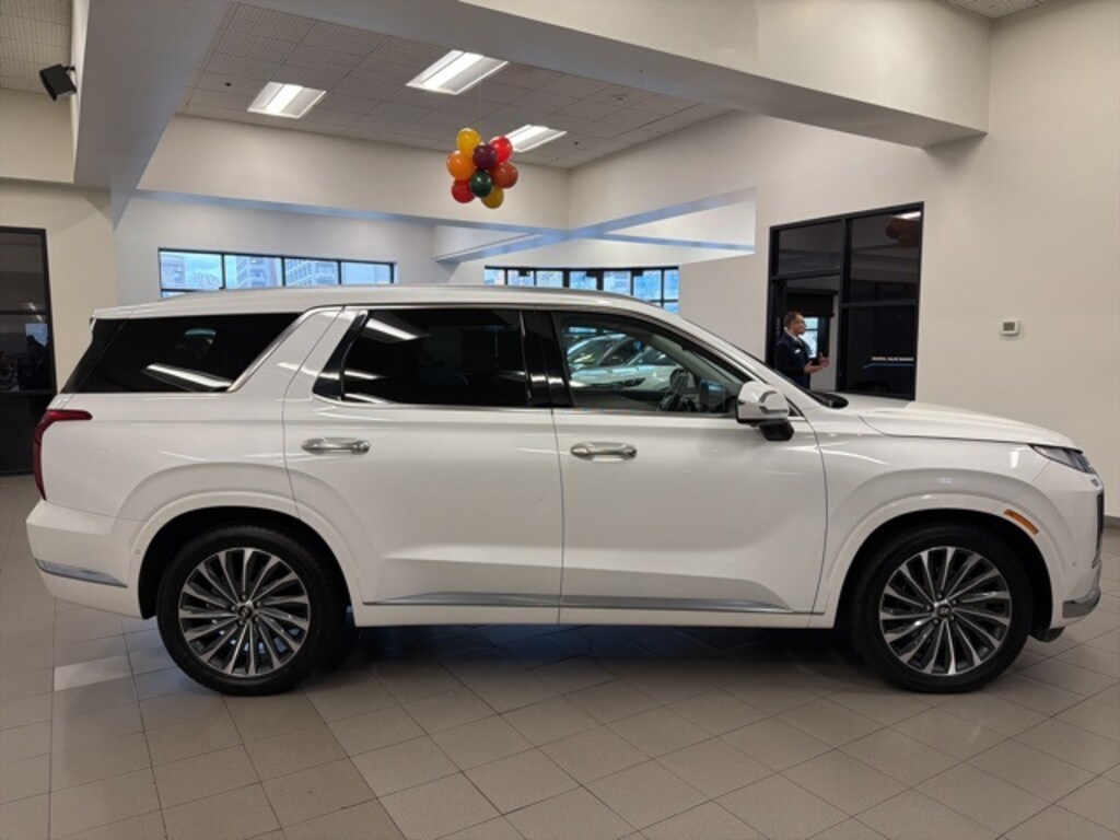 Used 2024 Hyundai Palisade Calligraphy SUV