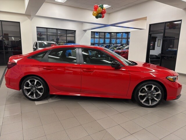 2025 Honda Civic Hybrid Sport Touring photo 2