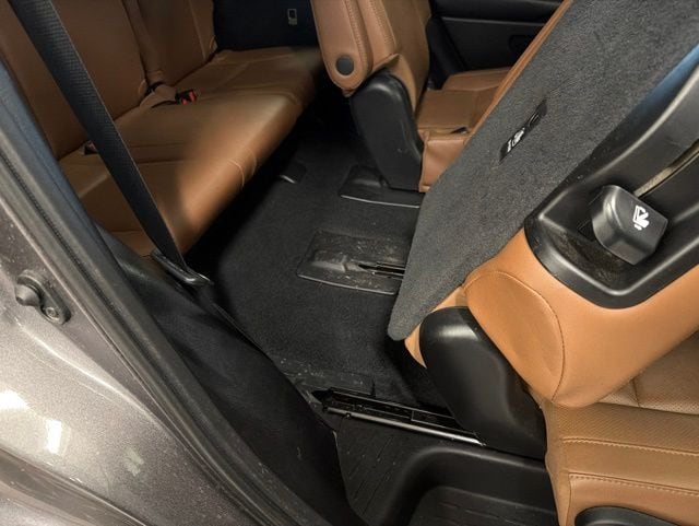 2019 Toyota Highlander Limited - Photo 17