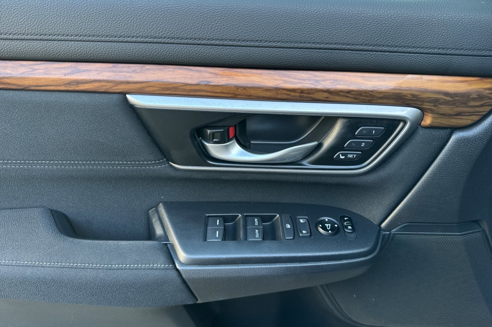 2020 Honda CR-V Hybrid EX photo 3