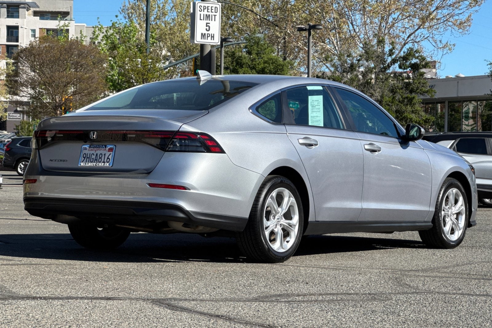 2023 Honda Accord LX photo 4