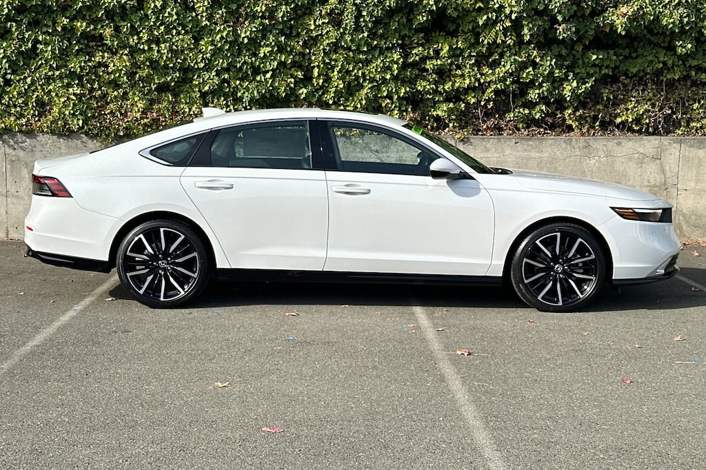 New 2025 Honda Accord Hybrid Touring Sedan