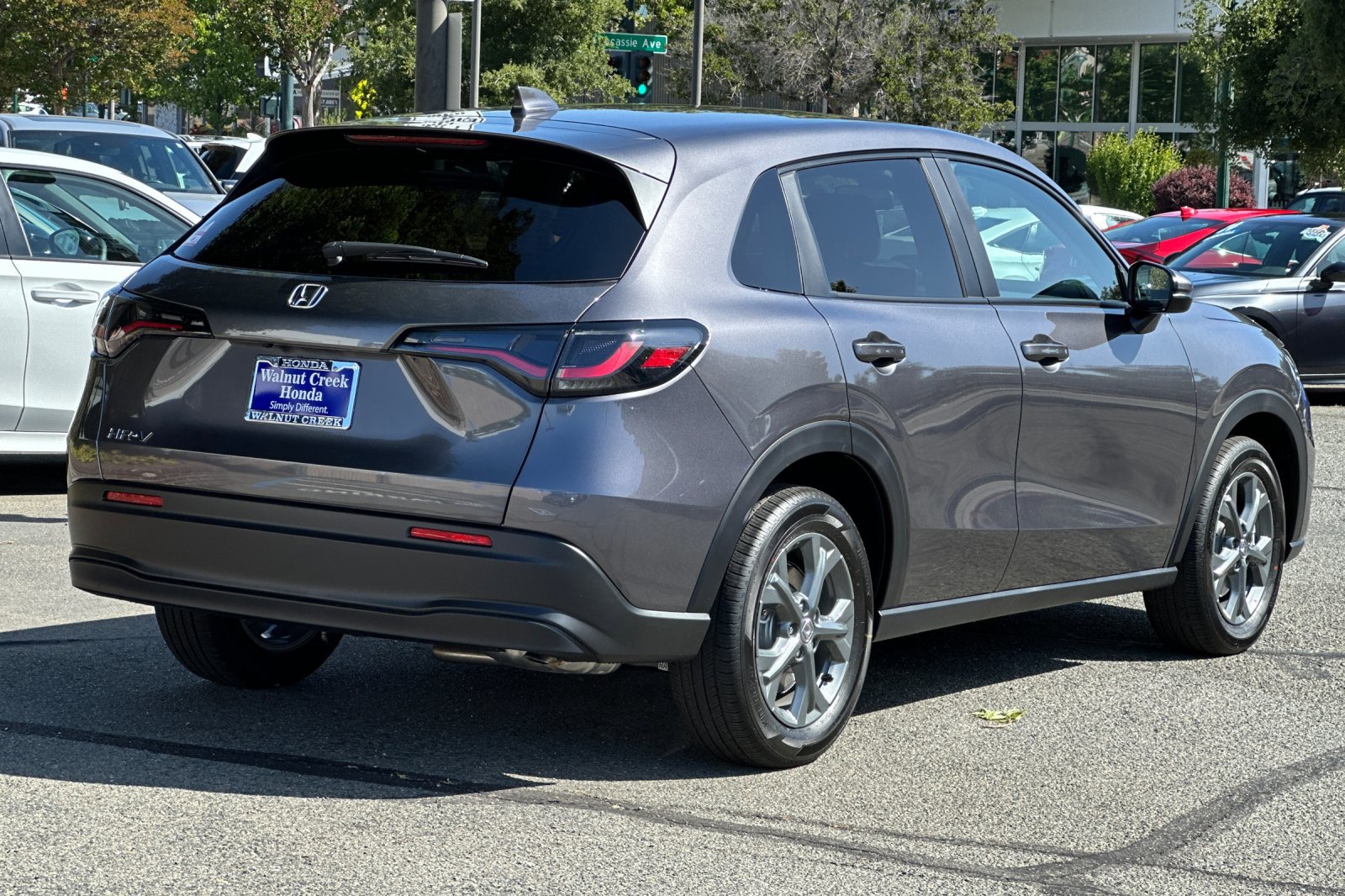 2026 Honda HR-V LX photo 4