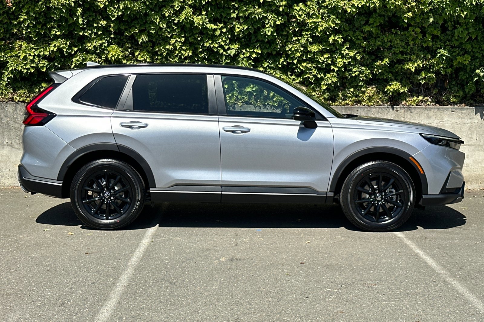 2026 Honda CR-V Hybrid Sport-L photo 3