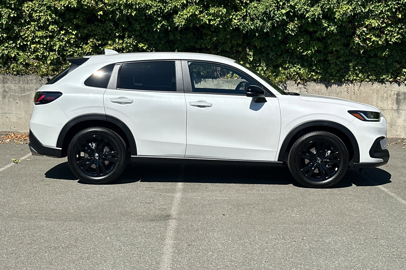 2026 Honda HR-V Sport photo 3