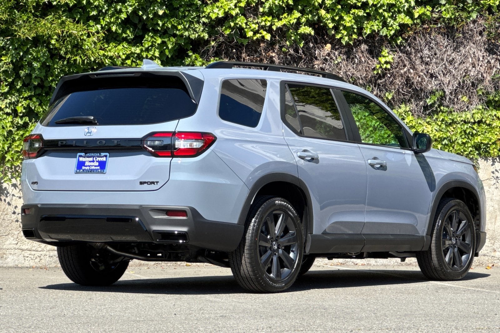 2026 Honda Pilot Sport photo 4