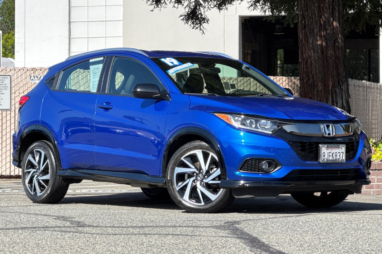 2019 Honda HR-V Sport 2WD photo 2