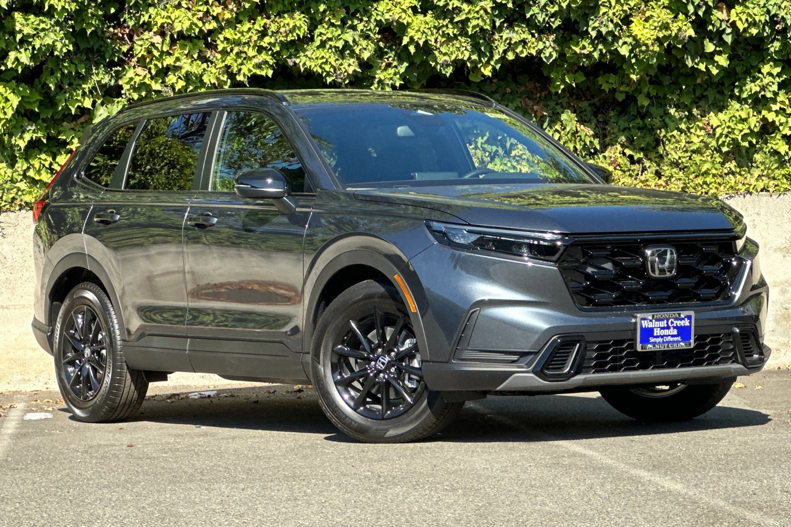 2026 Honda CR-V Hybrid Sport photo 2
