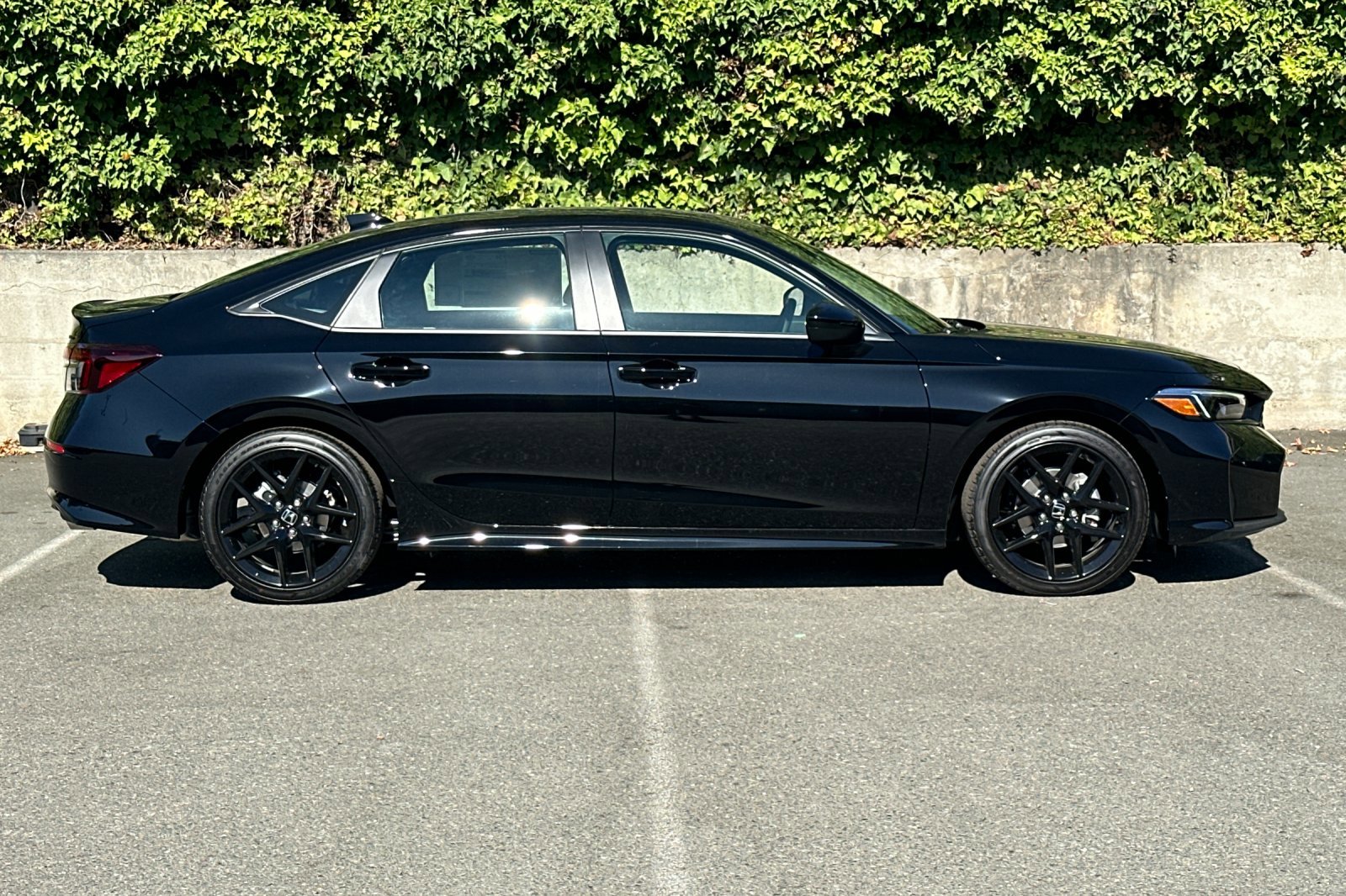 2026 Honda Civic Sport photo 2