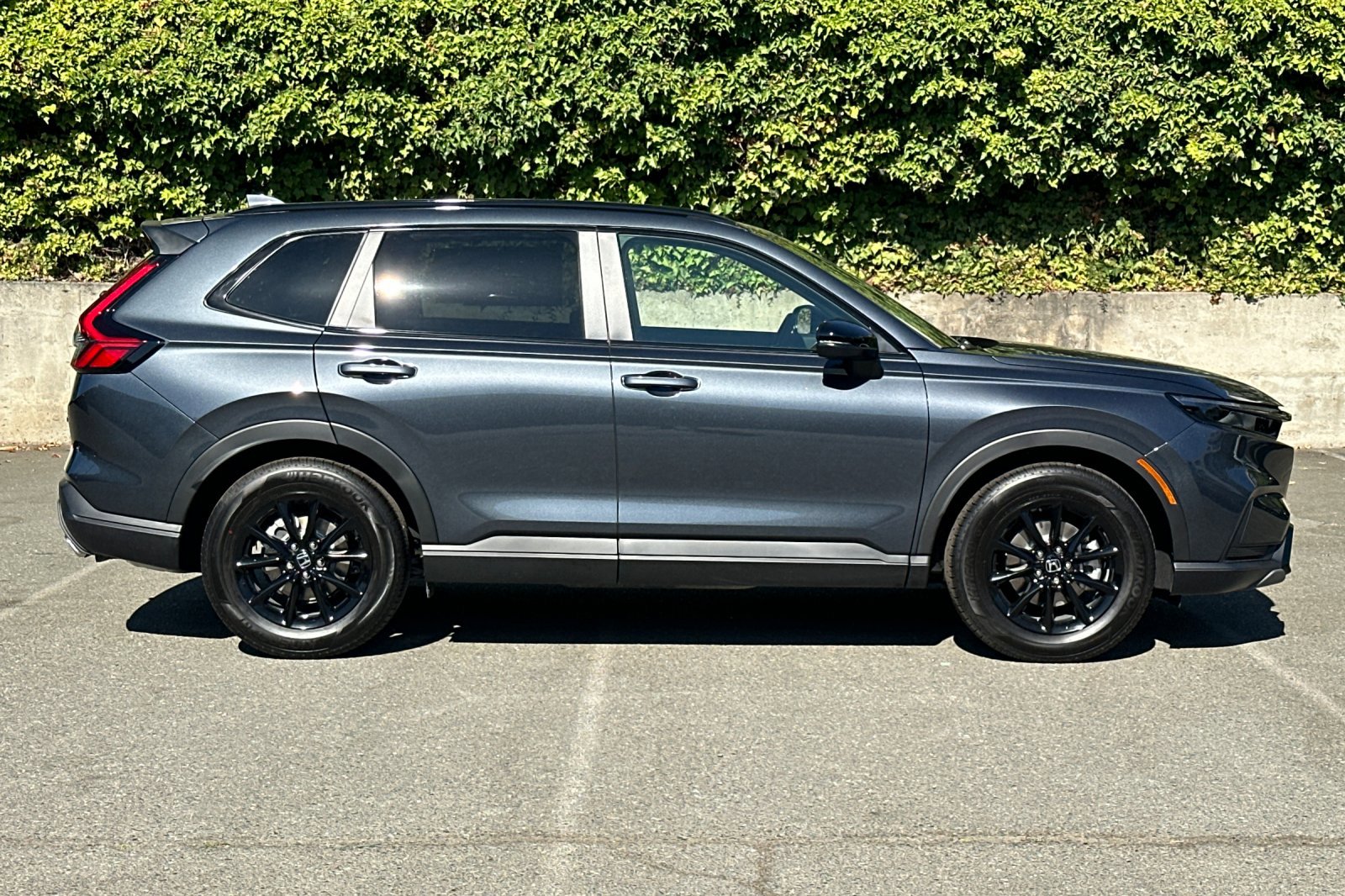 2026 Honda CR-V Hybrid Sport photo 3