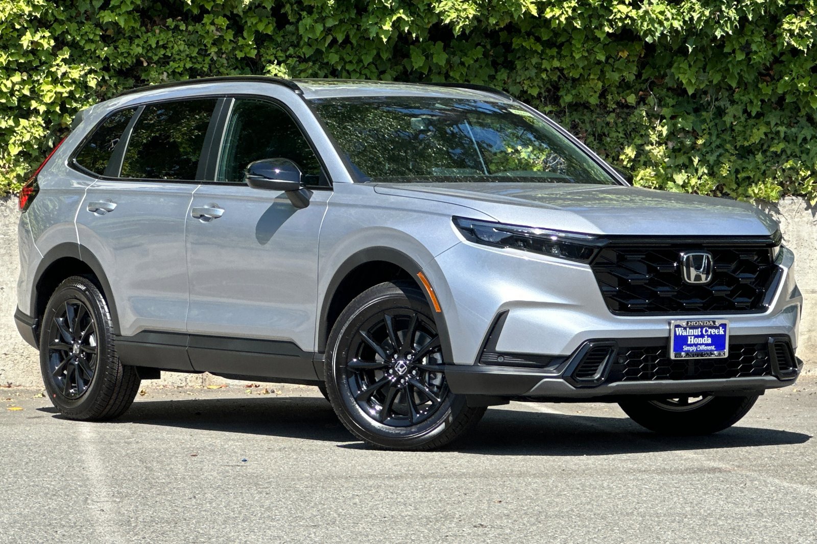 2026 Honda CR-V Hybrid Sport-L photo 2