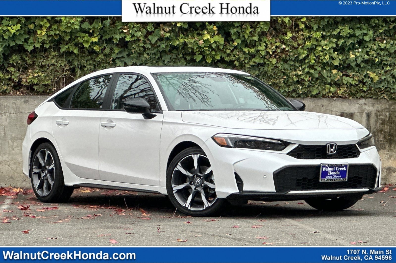 2026 Honda Civic Hatchback Sport Touring's photo