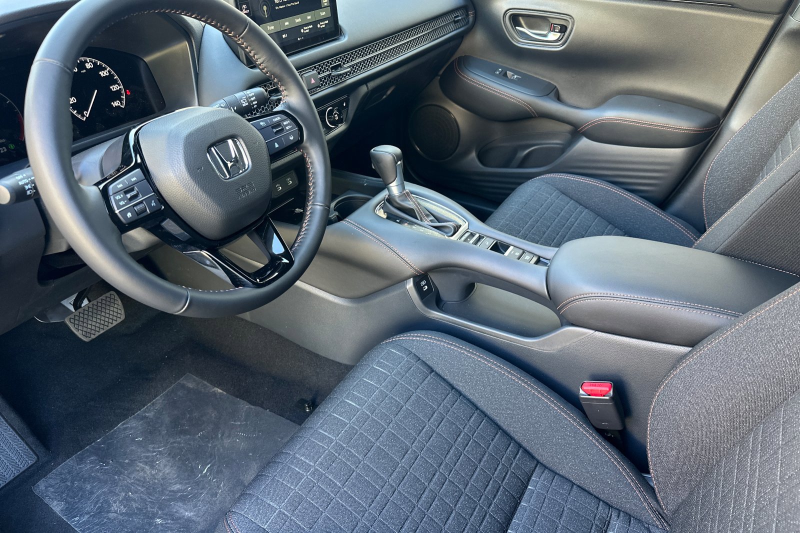 2026 Honda HR-V Sport - Photo 7