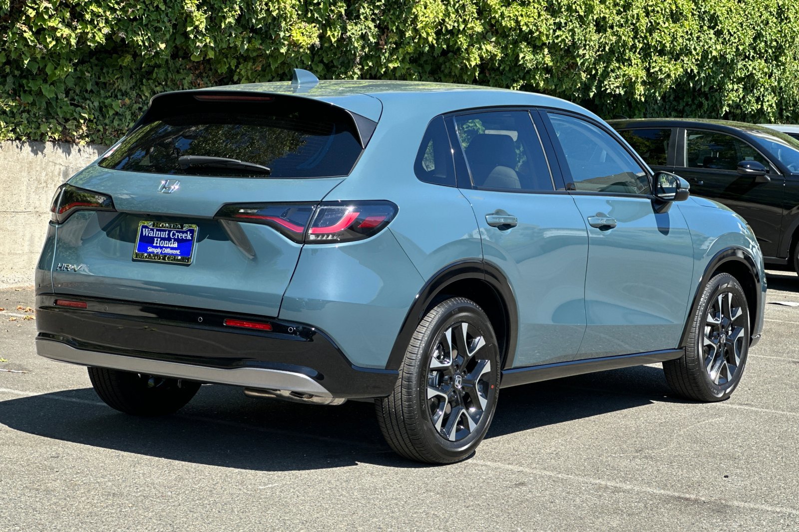 2026 Honda HR-V EX-L photo 2