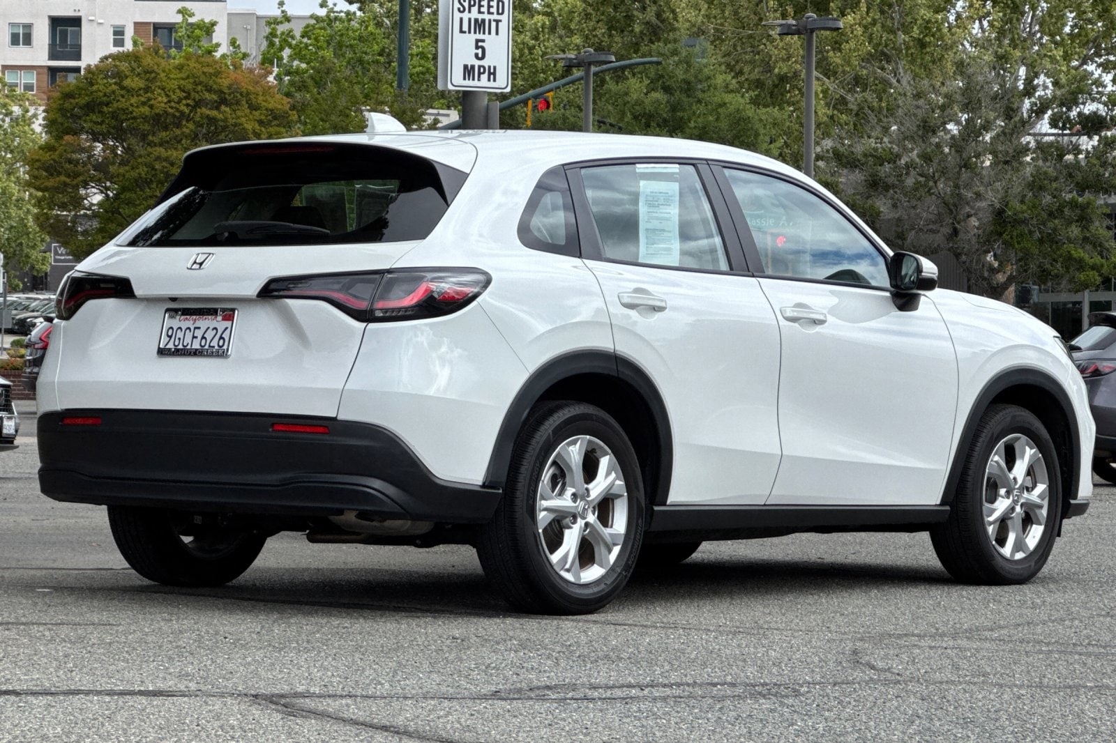 2023 Honda HR-V LX 2WD photo 4