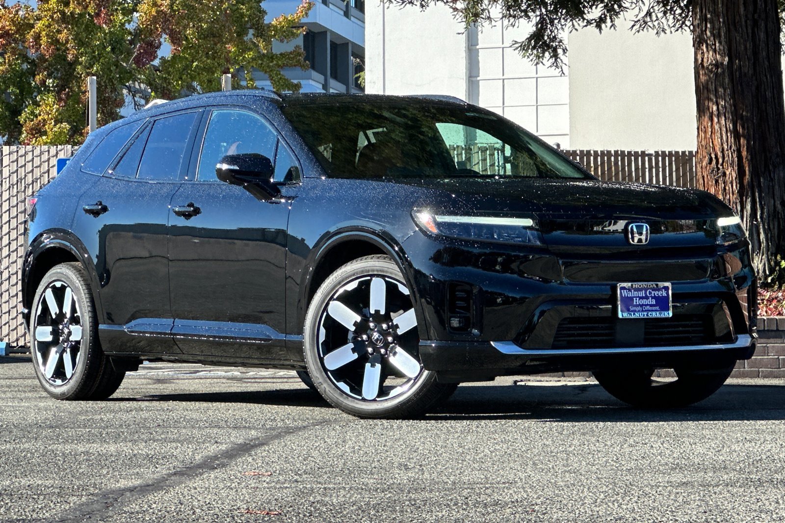 2026 Honda Prologue Elite Touring photo 2