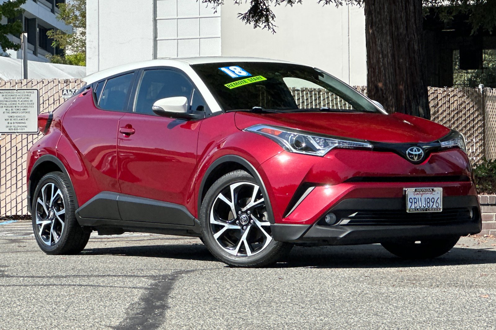 2018 Toyota C-HR XLE photo 2