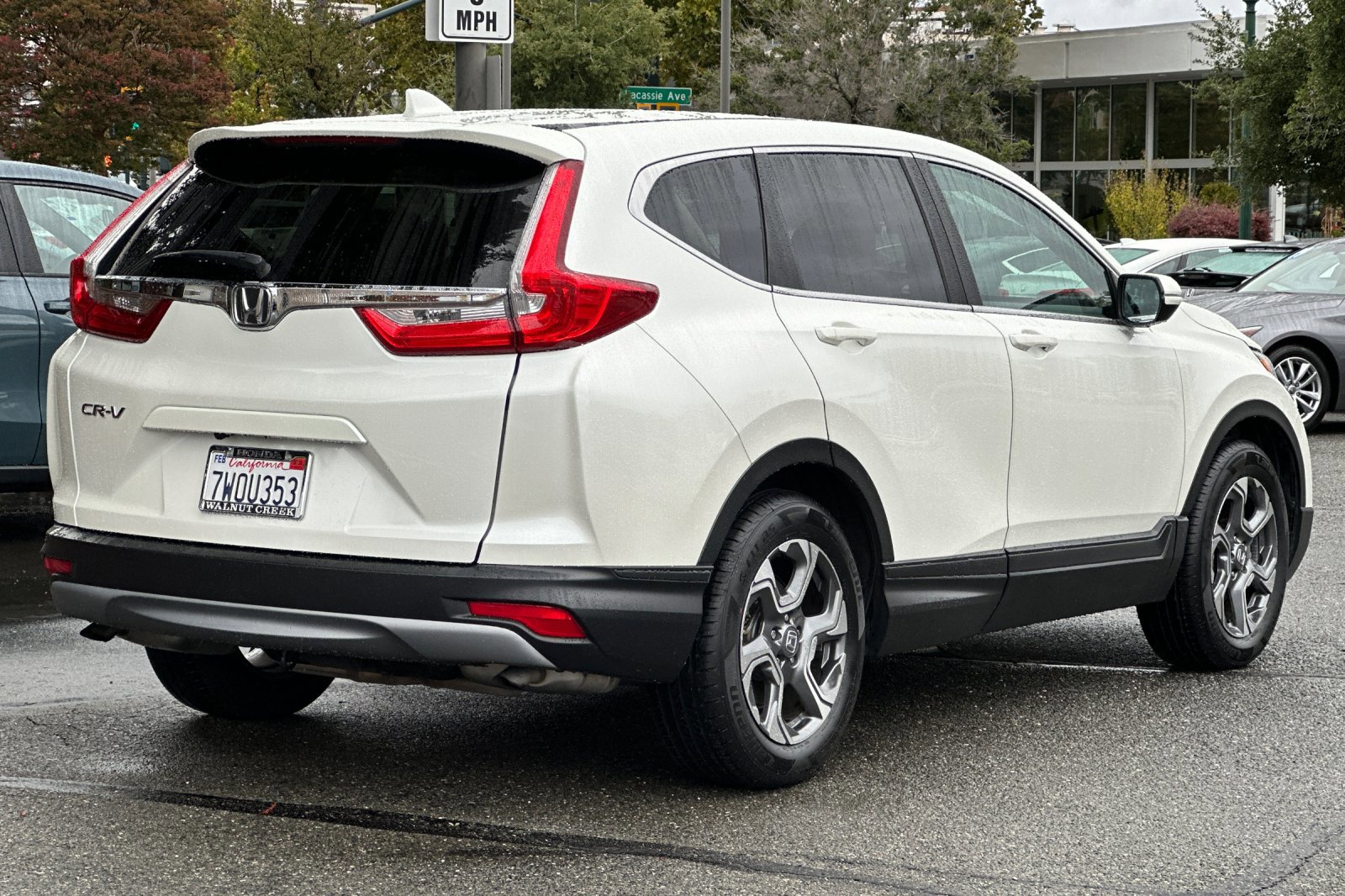 2017 Honda CR-V EX photo 4