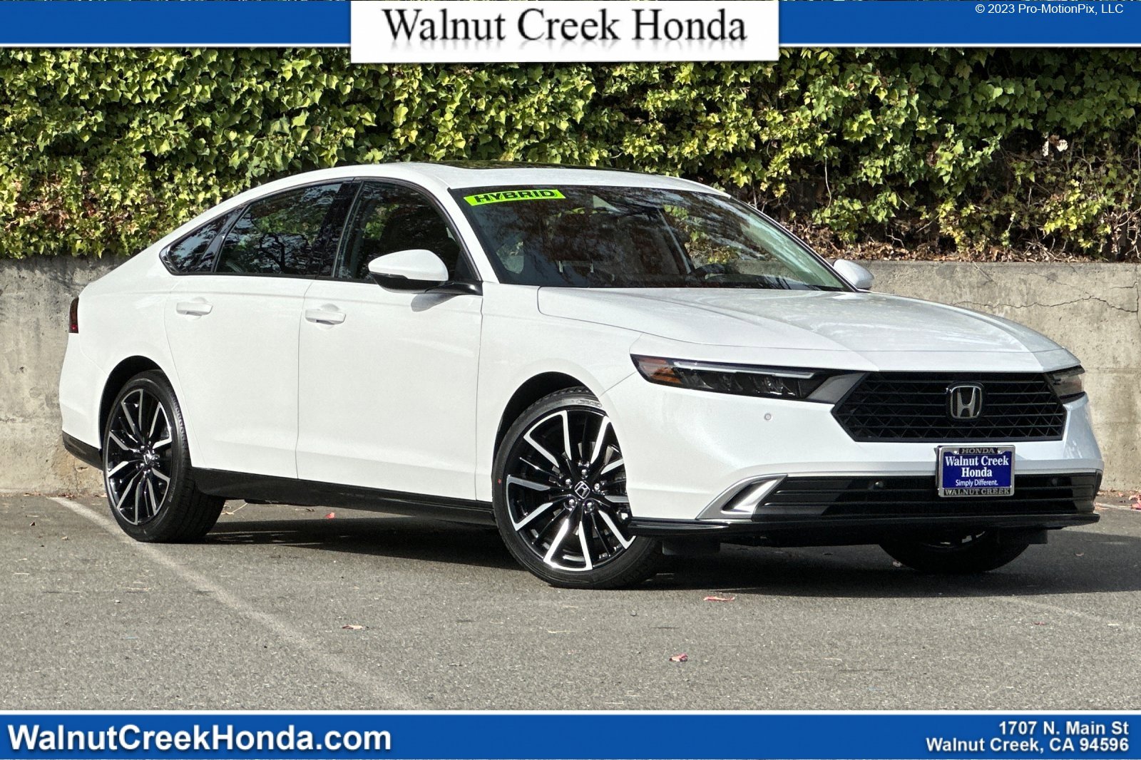 2025 Honda Accord Hybrid Touring's photo