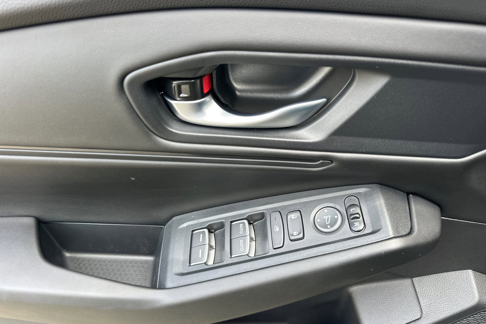 2026 Honda Accord SE - Photo 8