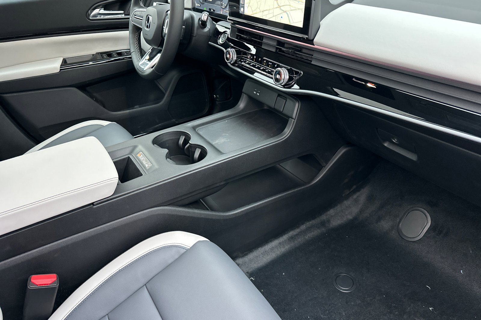 2026 Honda Prologue Touring - Photo 13