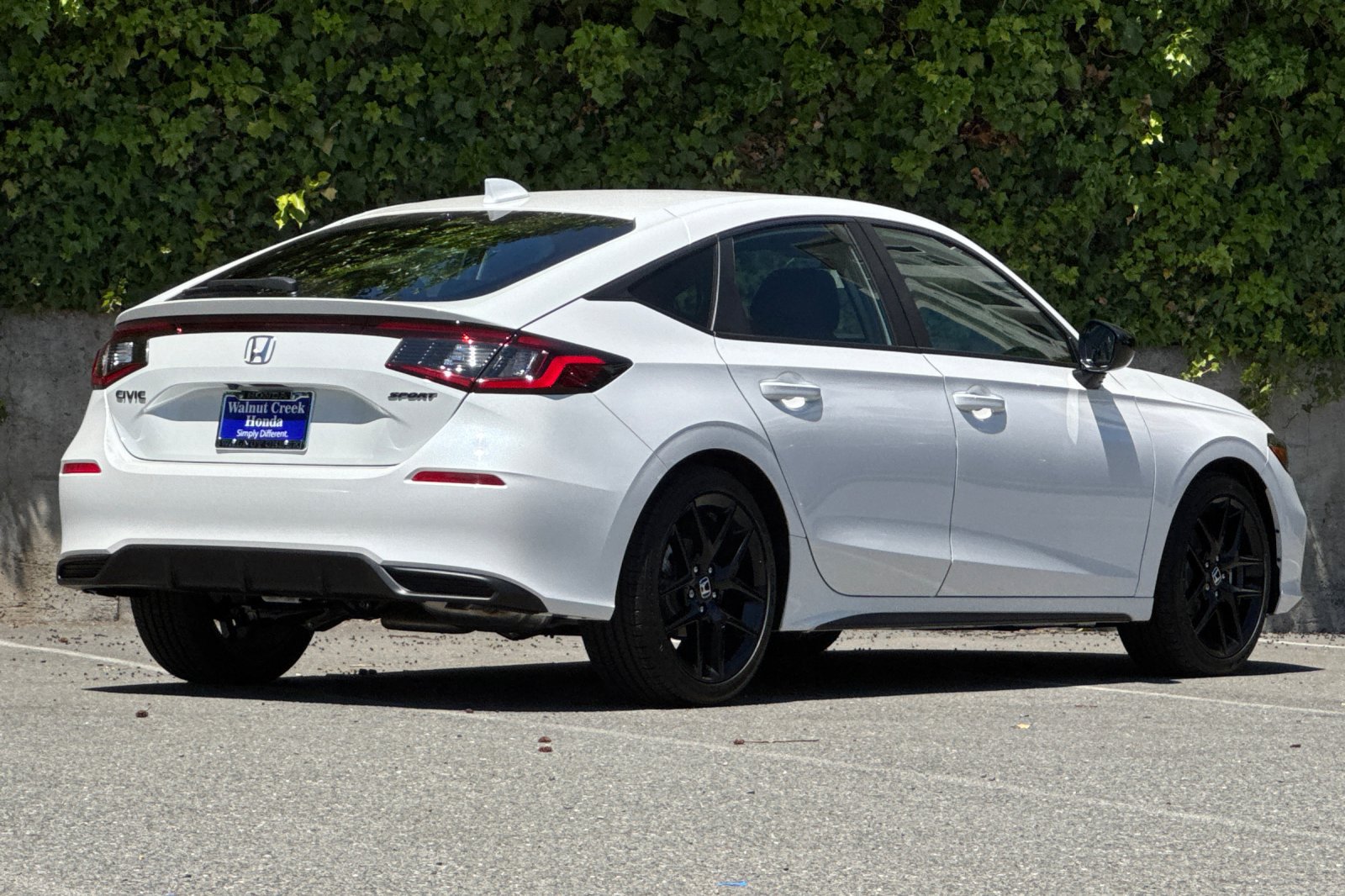 2026 Honda Civic Hatchback Sport photo 4