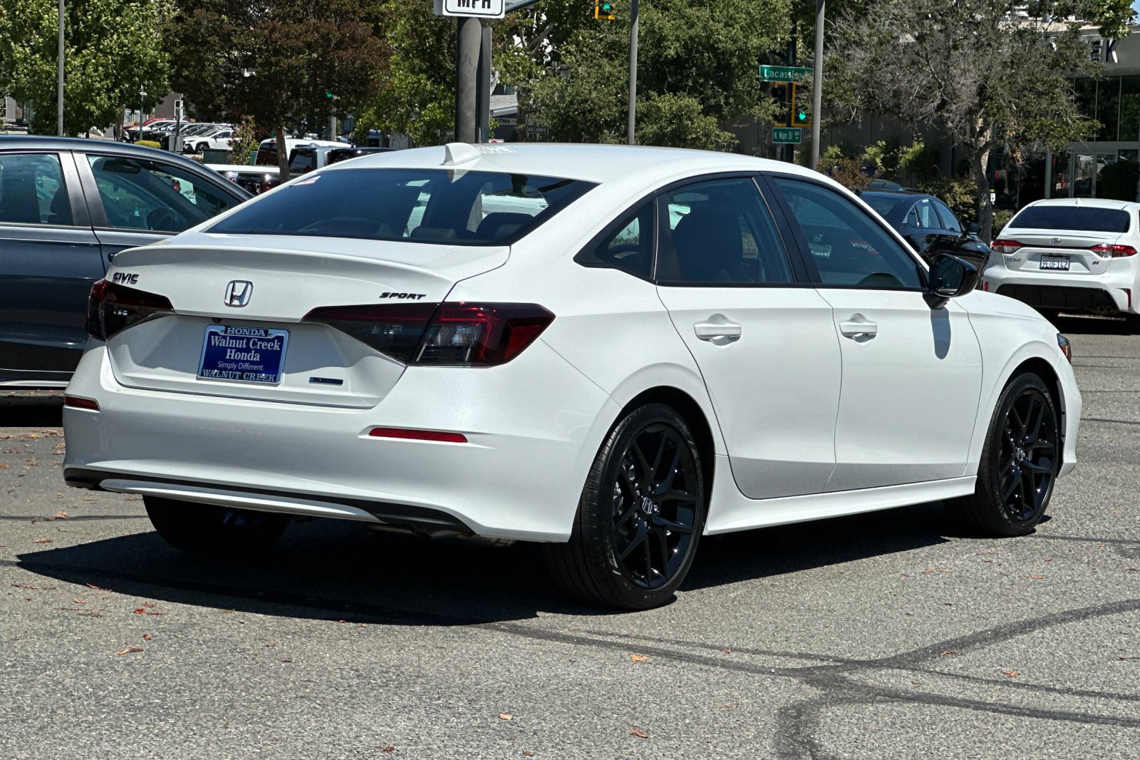 2026 Honda Civic Hybrid Sport photo 3