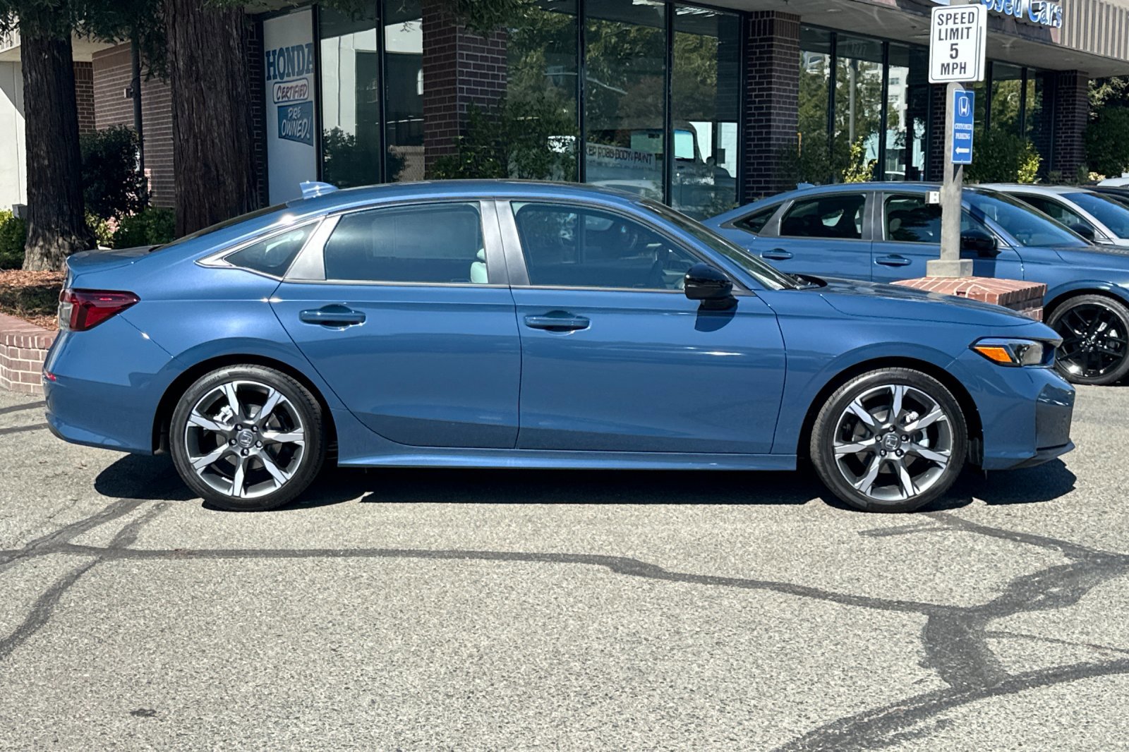 2026 Honda Civic Hybrid Sport Touring photo 3