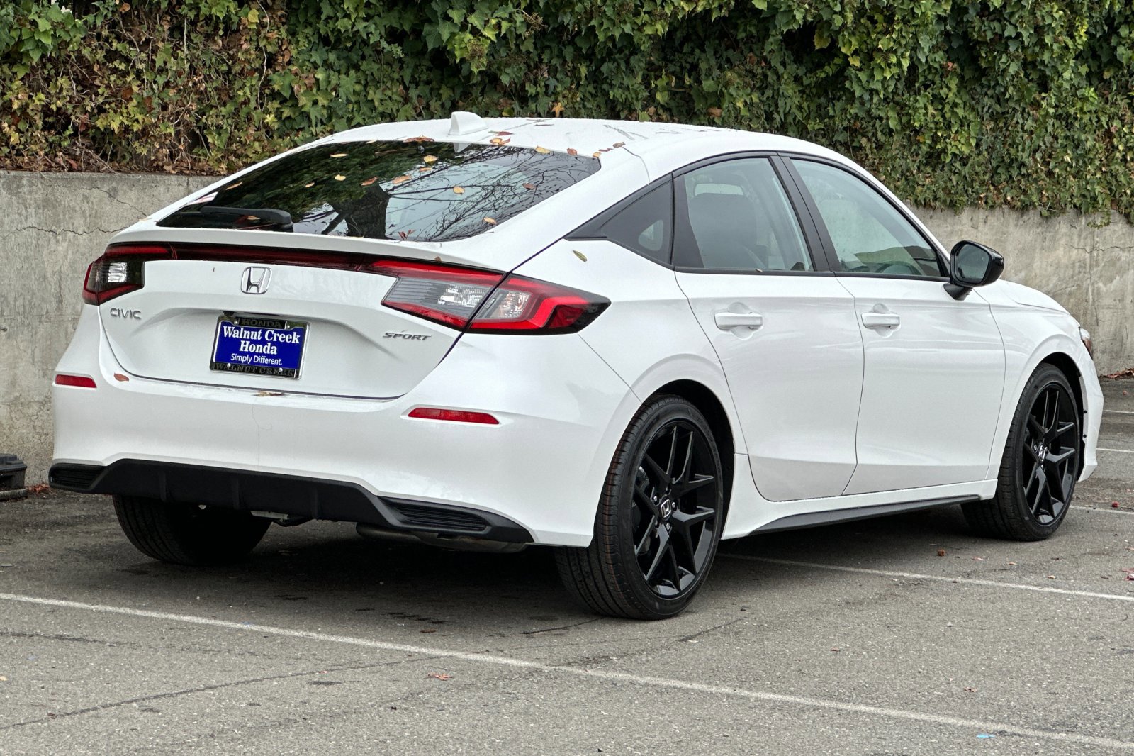 2025 Honda Civic Sport photo 4