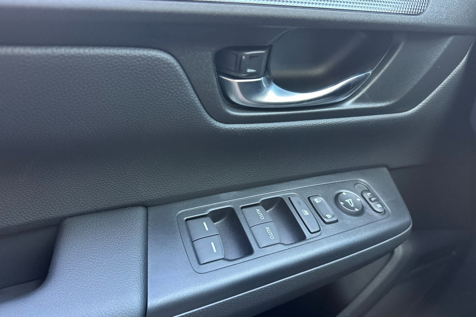 2026 Honda CR-V EX - Photo 8