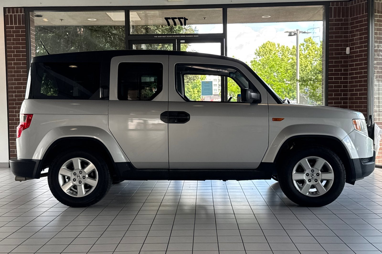 2009 Honda Element EX photo 3