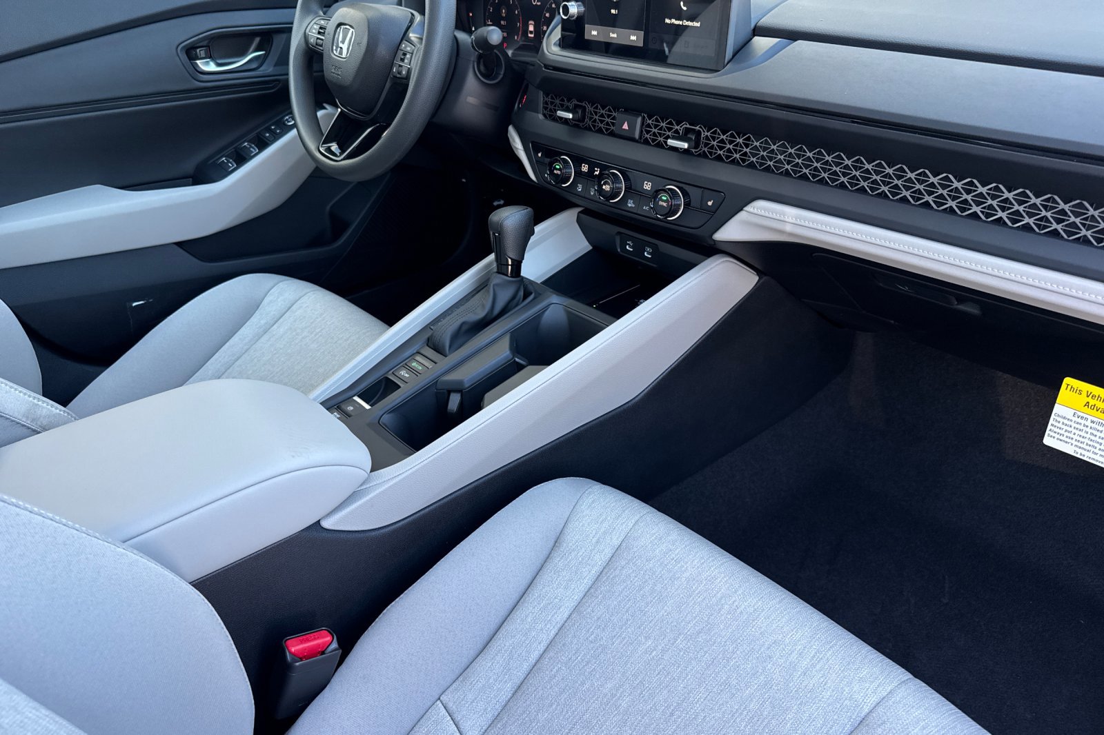 2026 Honda Accord SE - Photo 12