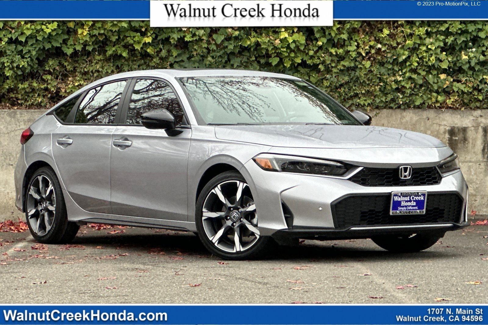 2026 Honda Civic Hatchback Sport Touring's photo