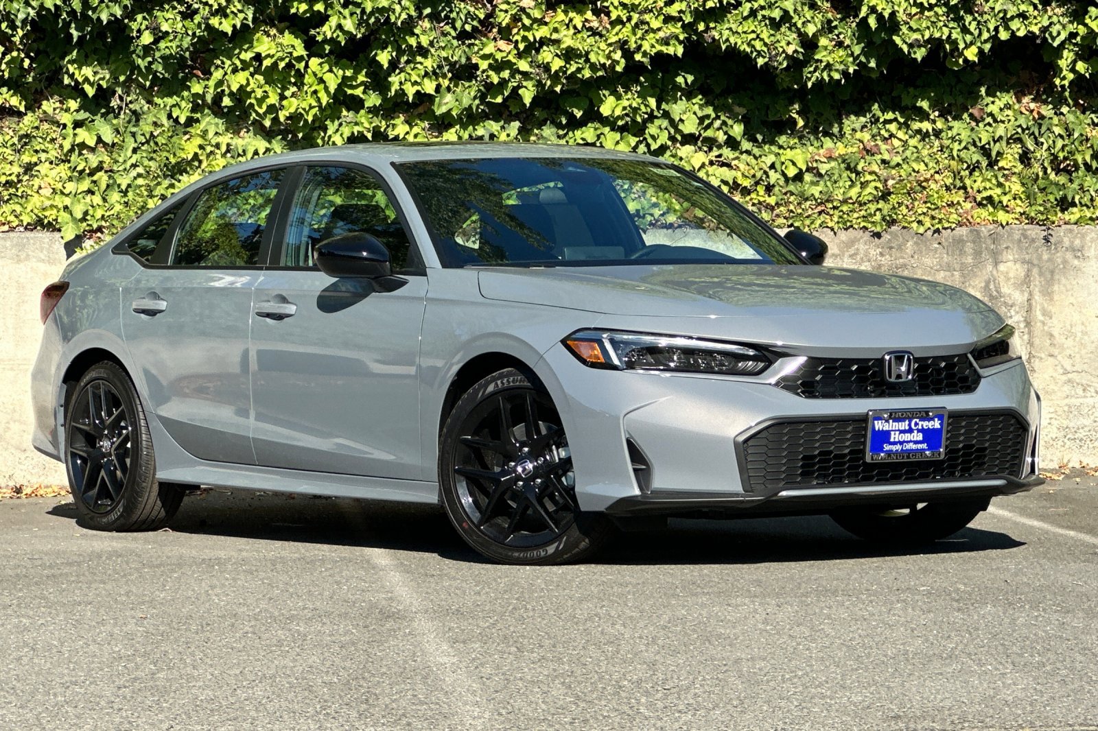 2026 Honda Civic Hybrid Sport photo 2