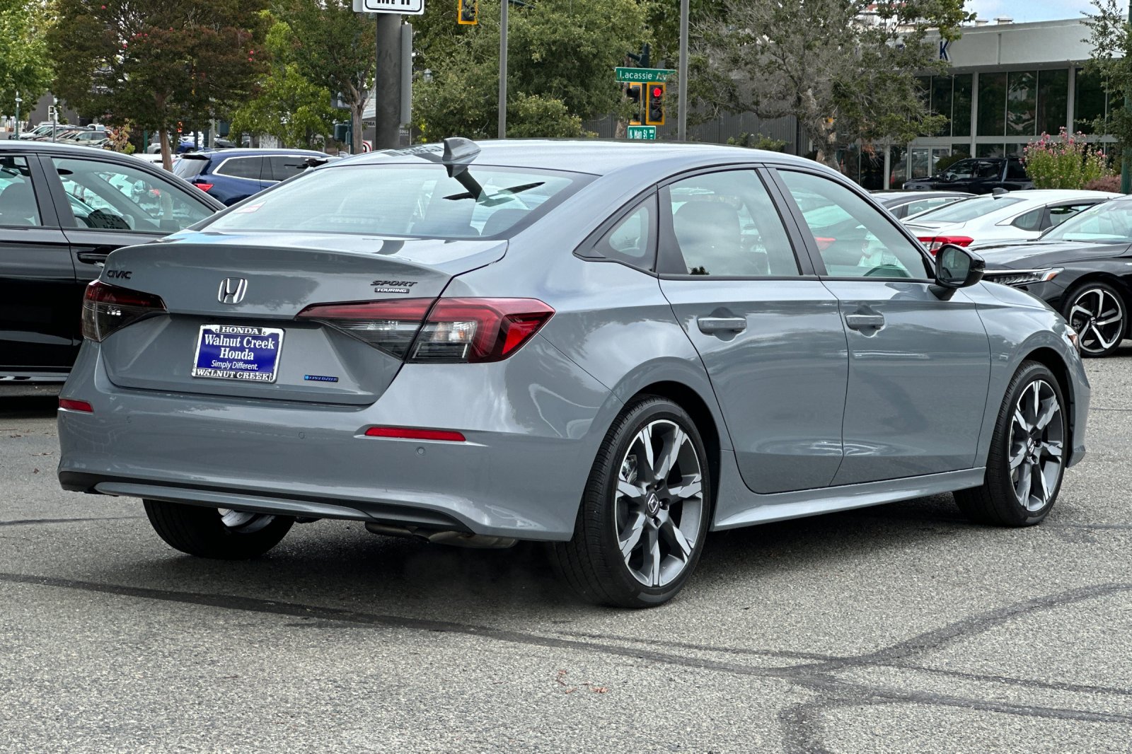 2026 Honda Civic Hybrid Sport Touring photo 4