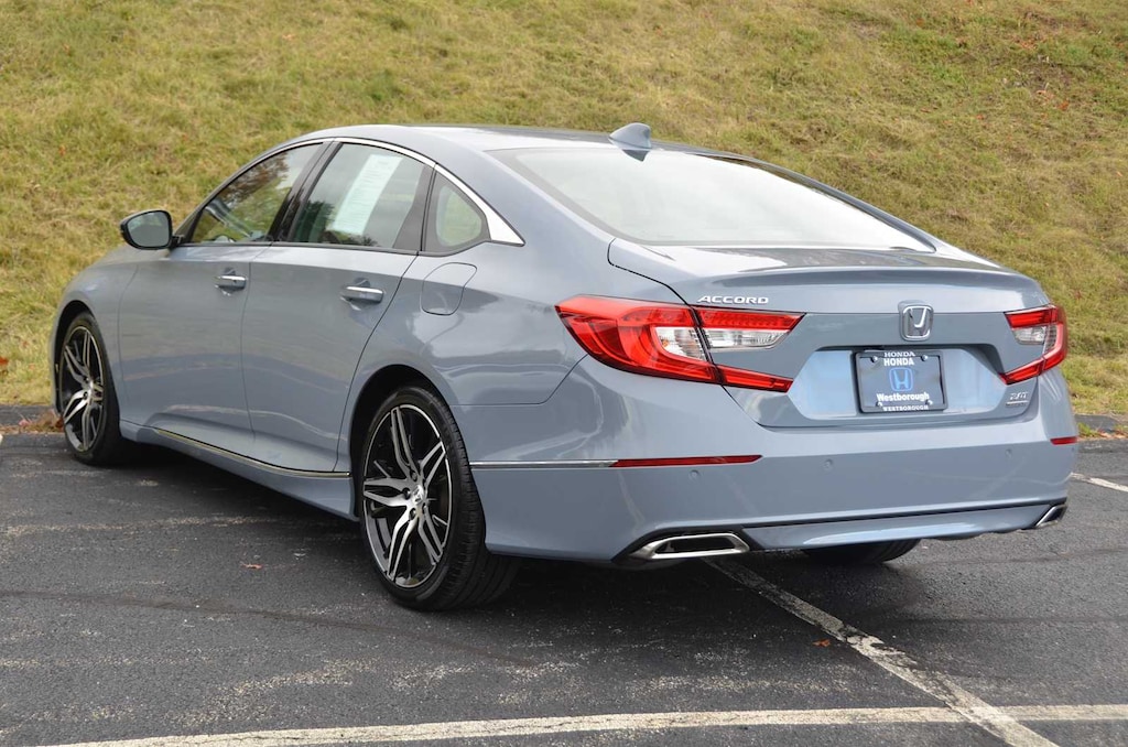 Used 2022 Honda Accord Touring 2.0T Sedan