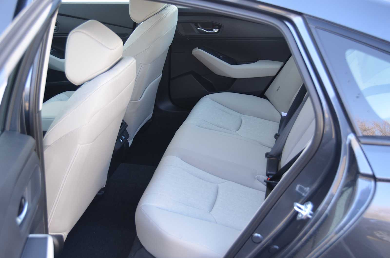 2026 Honda Accord SE - Photo 7