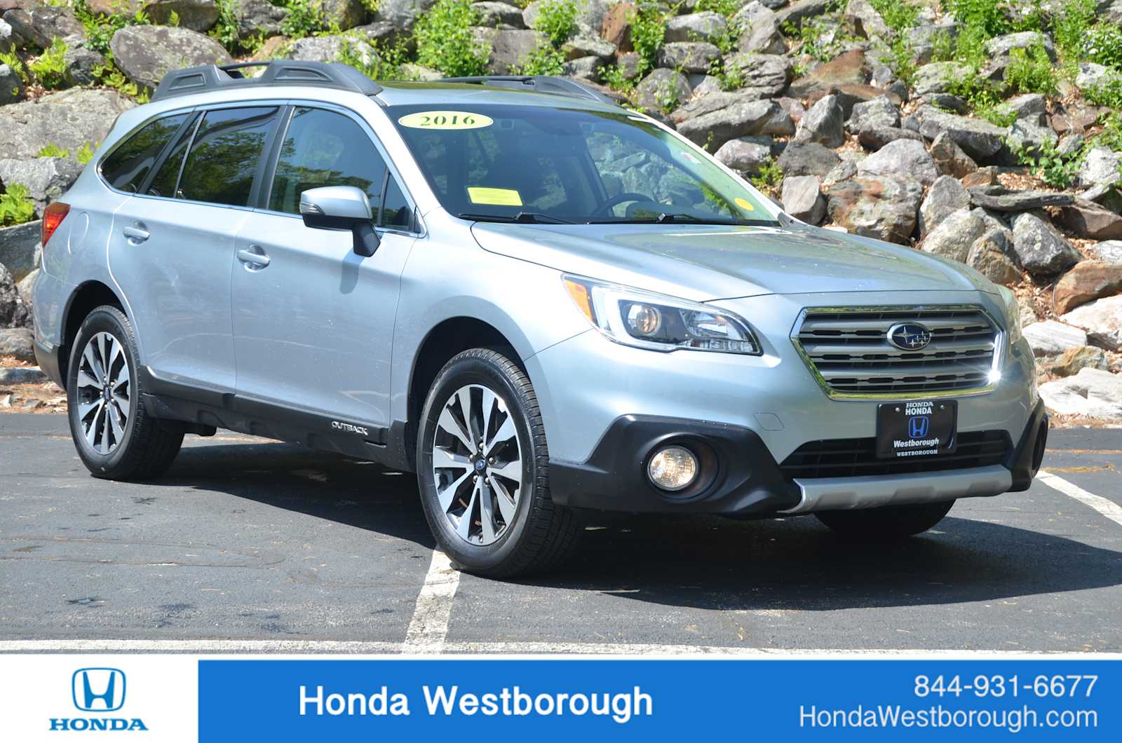 2016 Subaru Outback 2.5i Limited CVT PZEV's photo