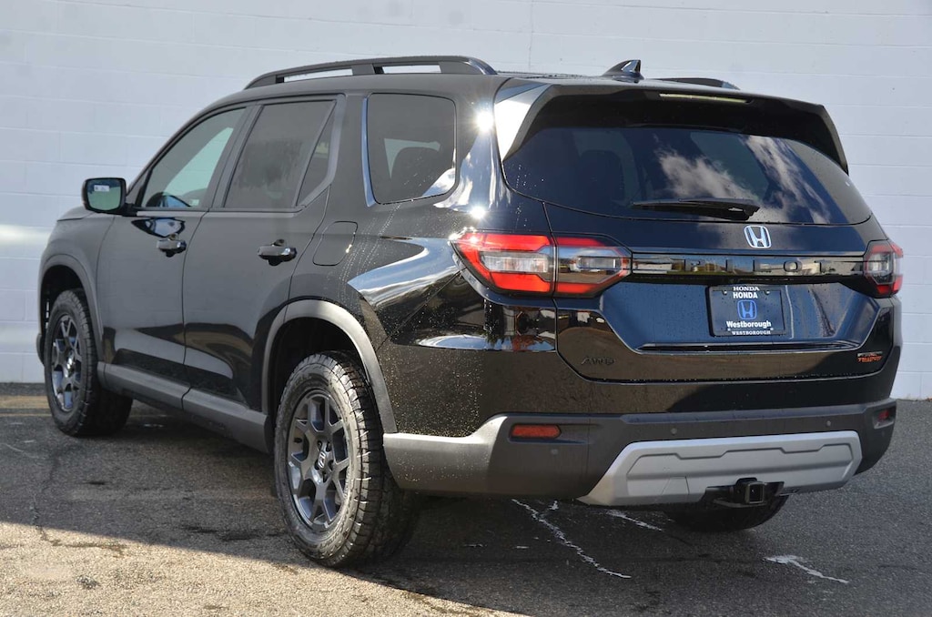 New 2025 Honda Pilot TrailSport SUV