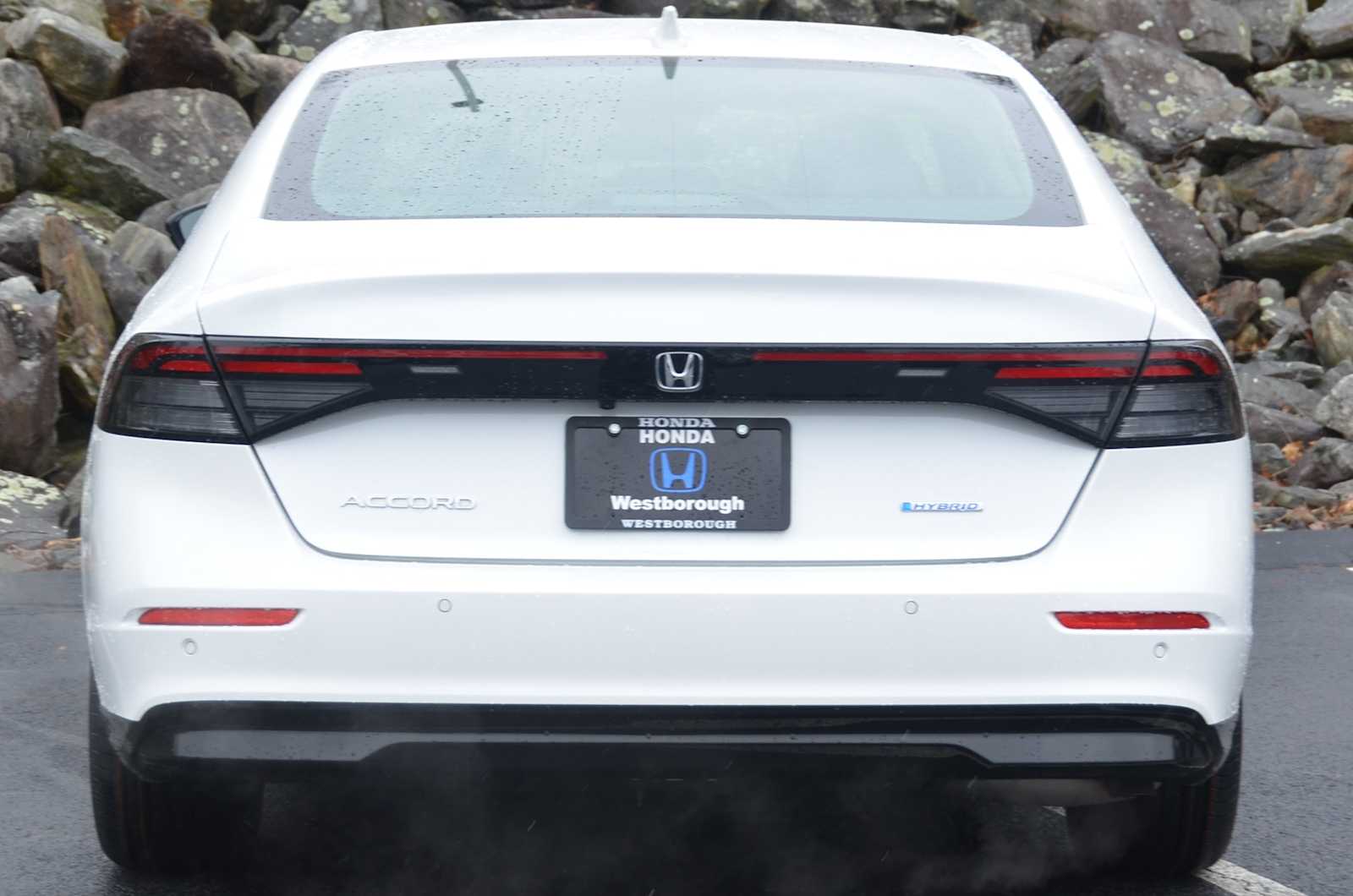 2024 Honda Accord Hybrid EX-L - Photo 6
