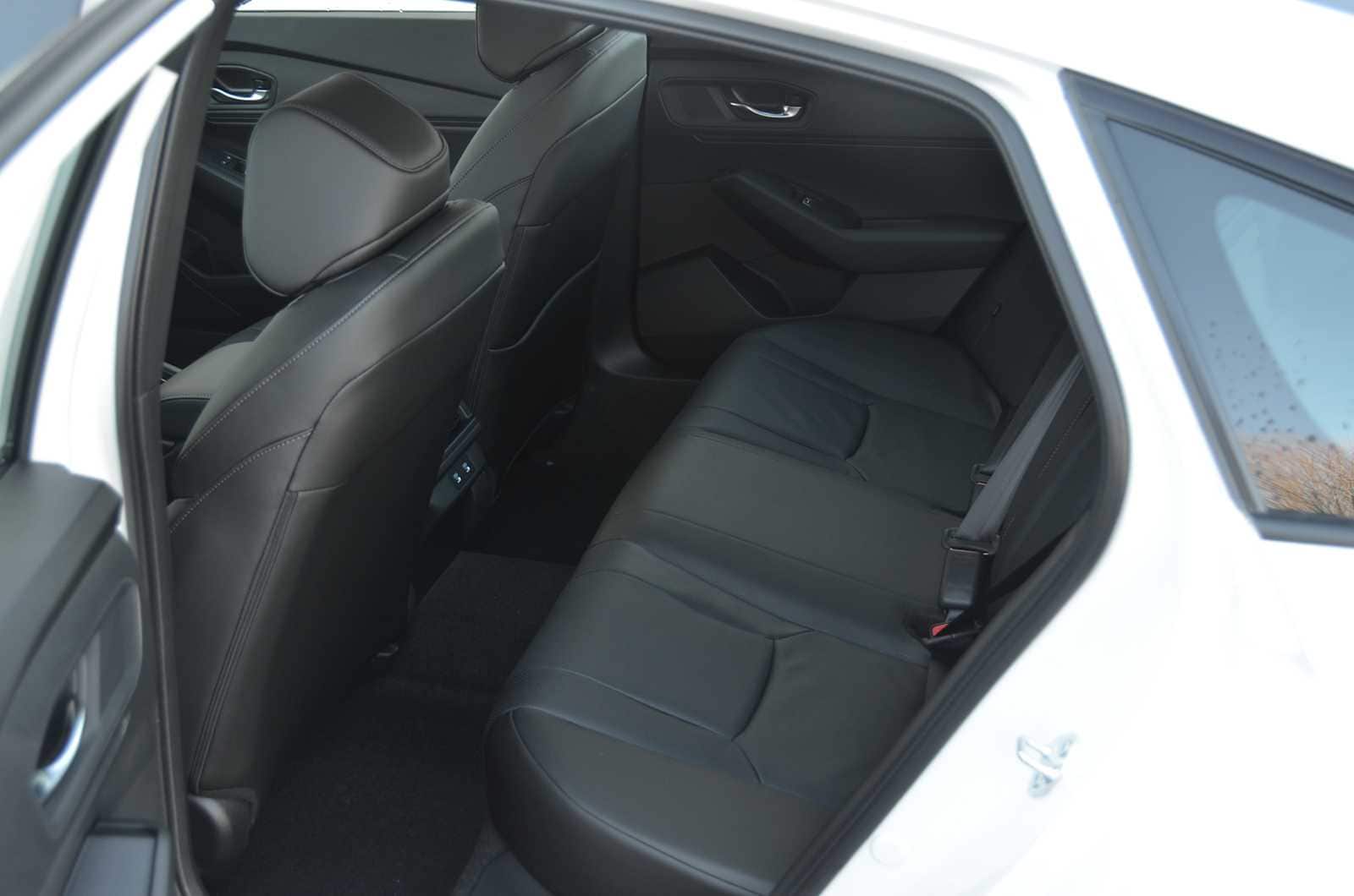 2026 Honda Accord Hybrid Sport-L - Photo 8